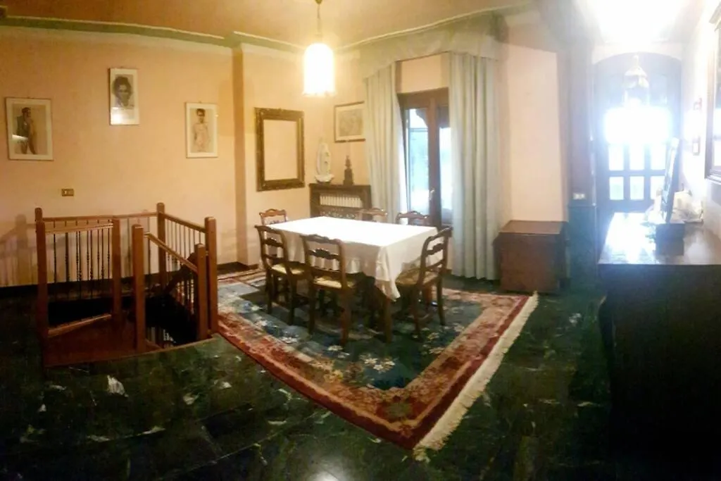 Villa Nel Verde Ai Ronchi, Gavardo. Italy