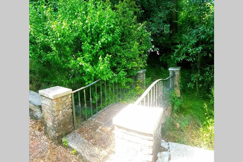 Villa Nel Verde Ai Ronchi, Gavardo.